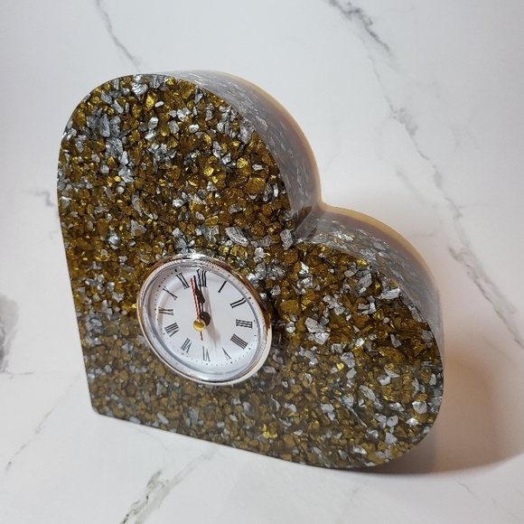 Resin Rock Clock - Picture 4 of 5